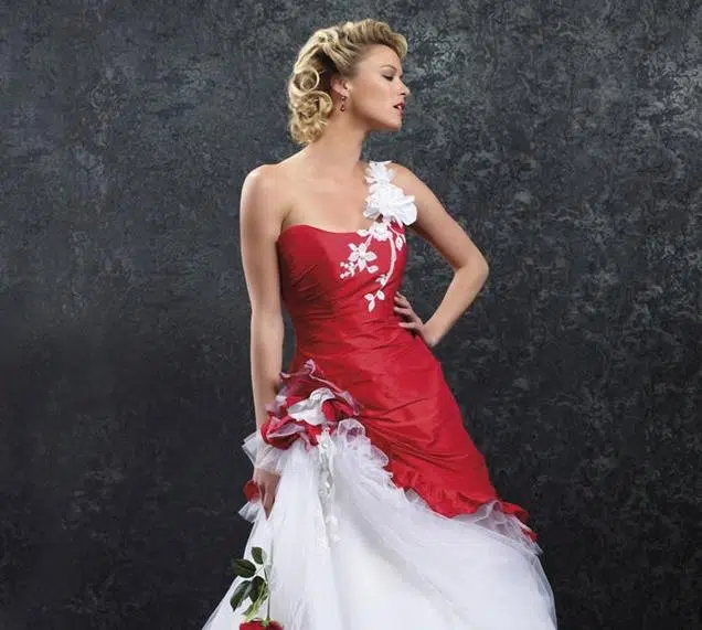 robe de mariée rouge et blanche