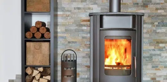 Poêle à bois, poêle à granulés, poêle à pellets… tout ce que vous avez besoin de savoir
