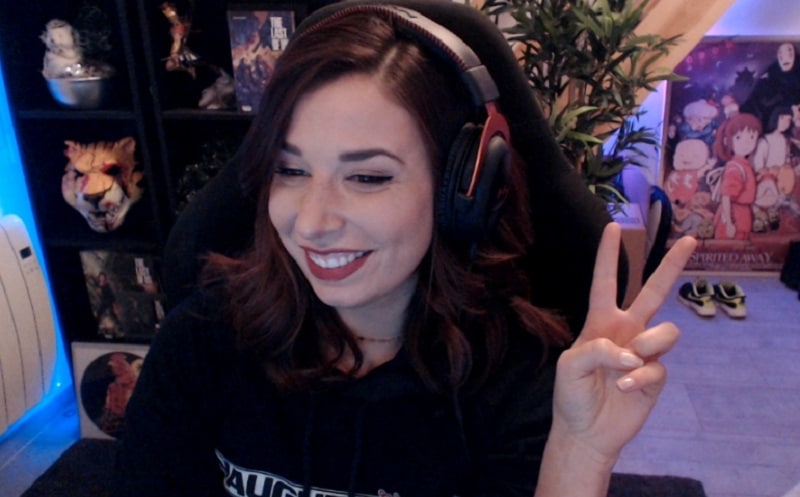 Gom4rt biographie de la streameuse sur Twitch